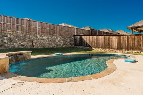 4742 Crestwood Dr, Haltom City, TX, 76137-2692 | Card Image