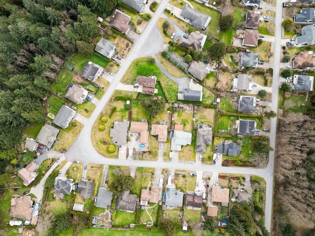 Bird's eye view with a residential view | Image 32