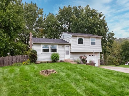 109 Fox Chase Ct, Cranberry Twp, PA, 16066-4723 | Card Image