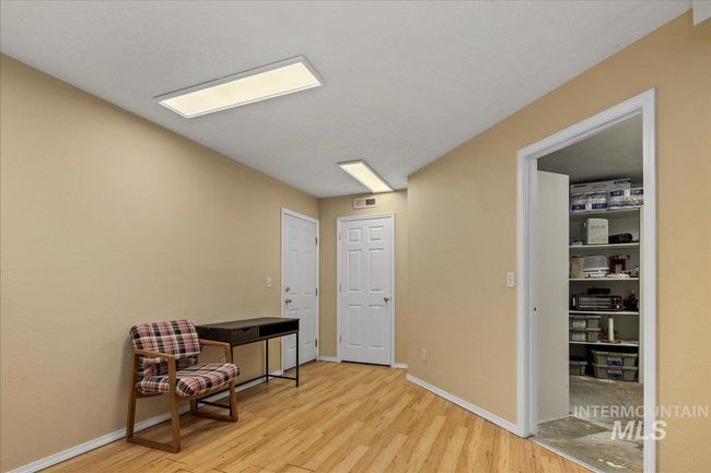 378 E Black Canyon Hwy, House other with 5 bedrooms, 2 bathrooms and null parking in Emmett ID | Image 26