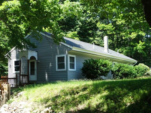 523 Chesterfield Rd, Hinsdale, NH, 03451-2210 | Card Image