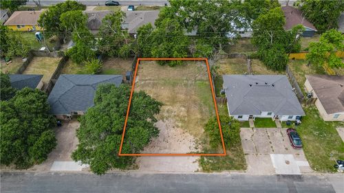 1136 Georgia St, College Station, TX, 77840-4212 | Card Image