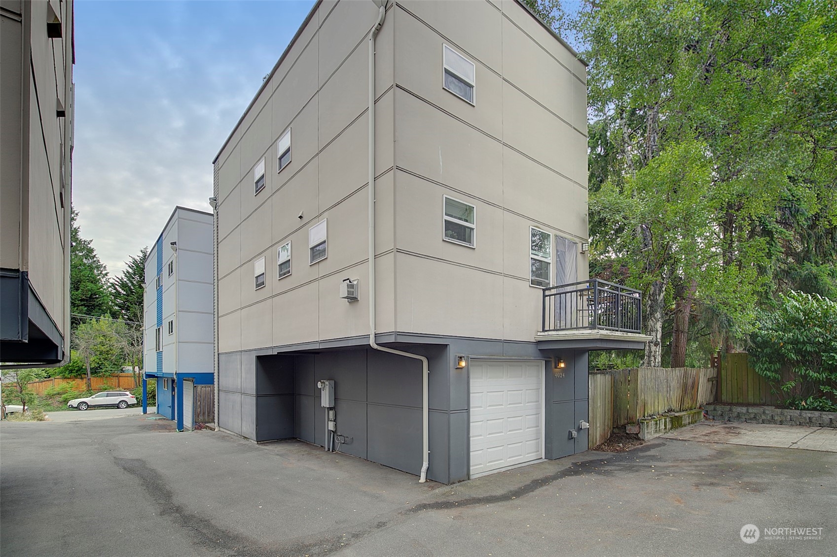 123rd St, Seattle, WA 98125