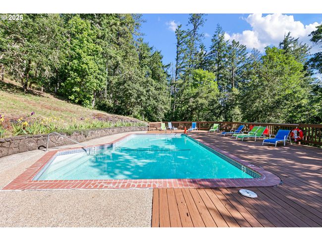 151 Treehill Loop, Condo with 2 bedrooms, 2 bathrooms and null parking in Eugene OR | Image 43