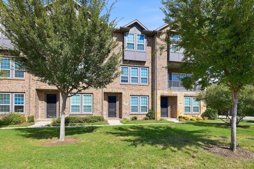 695 Vista Del Lago Dr, Lewisville, TX, 75067-7831 | Card Image
