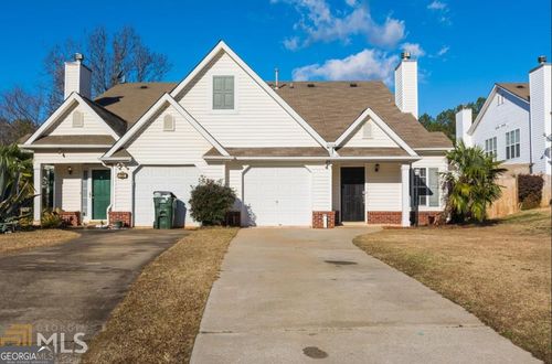 145 Courtyard Dr, Newnan, GA, 30265-3167 | Card Image