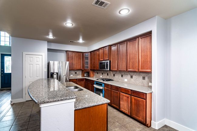 615 Lone Ridge Way, House other with 5 bedrooms, 3 bathrooms and null parking in Murphy TX | Image 13
