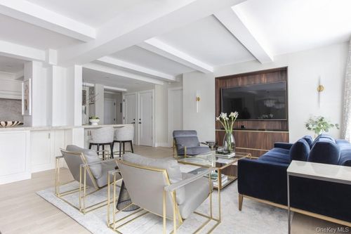 4abc-433 W 34th St, New York, NY, 10001-1512 | Card Image