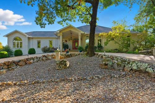 19 Lago Dr, Hot Springs Village, AR, 71909-2910 | Card Image