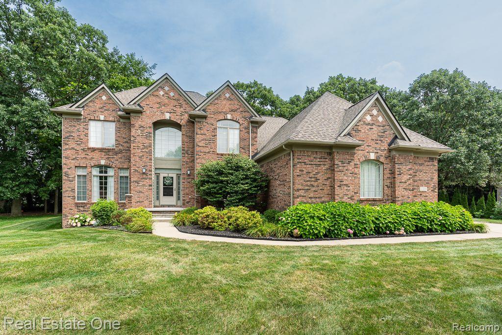 Paramount Ln, Auburn Hills, MI 48326