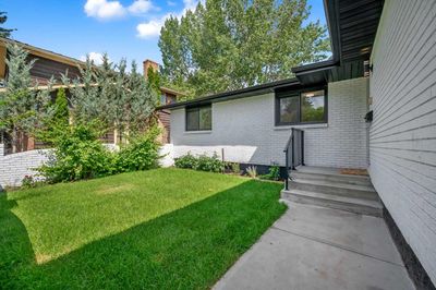 9828 19 St Sw, House detached with 4 bedrooms, 4 bathrooms and 4 parking in Calgary AB | Image 3