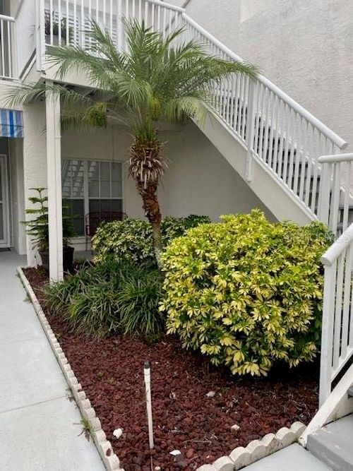 apt-1033-11531 Shipwatch Dr, LARGO, FL, 33774-5732 | Card Image