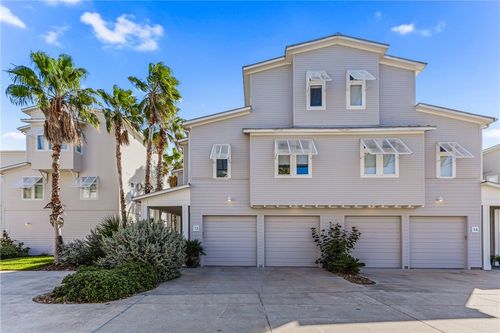 13-3700 Island Moorings Pkwy, Port Aransas, TX, 78373-4986 | Card Image