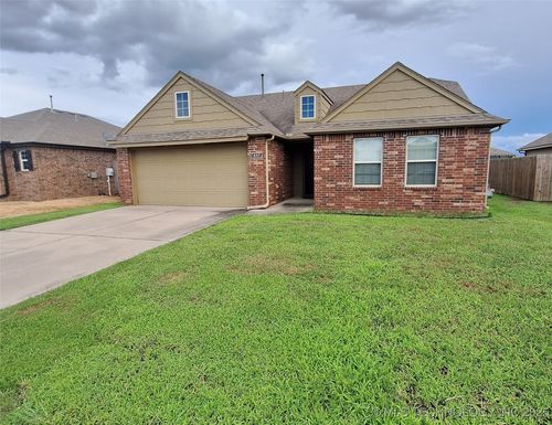 18328 E 42nd St, Tulsa, OK, 74134-5949 | Card Image