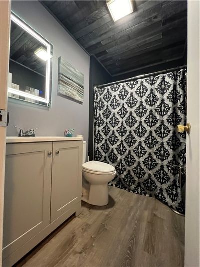 Bathroom | Image 1