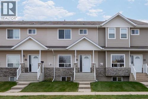 2411 Valleyview Dr, Camrose, AB, T4V1V6 | Card Image