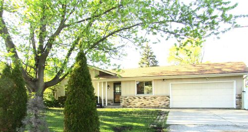 3850 W College Avenue, Greenfield, WI, 53221 | Card Image