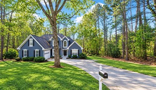424 Wisteria Place Cir, Grayson, GA, 30017-1880 | Card Image