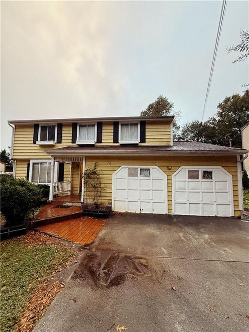 815 Sunfield Dr Nw, Lilburn, GA, 30047-4857 | Card Image