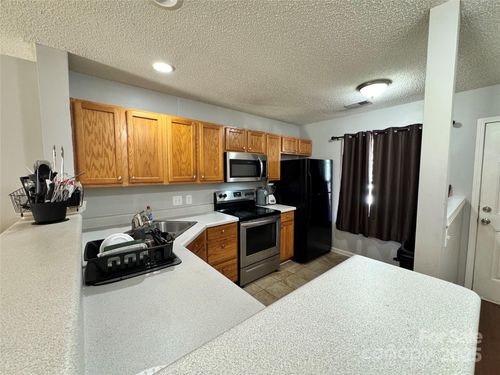 419 Scarlett Ln, Fort Mill, SC, 29715-8213 | Card Image