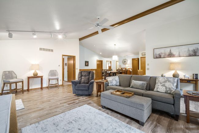 Nice, Neutral Tones Throughout; Move-In Ready! | Image 10