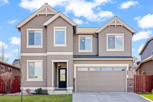 950 Ne Steins Pillar Dr, Prineville, OR, 97754-1668 | Card Image