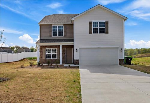 311 Altavista Dr, Clemmons, NC, 27012-7569 | Card Image