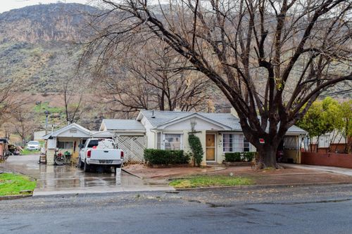 143 S 100 E, Hurricane, UT, 84737-1910 | Card Image