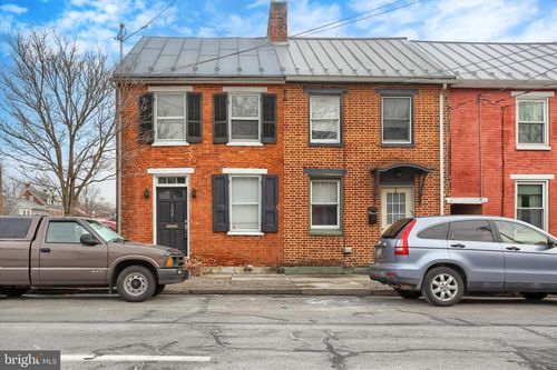 109 S Bedford St, CARLISLE, PA, 17013-3404 | Card Image