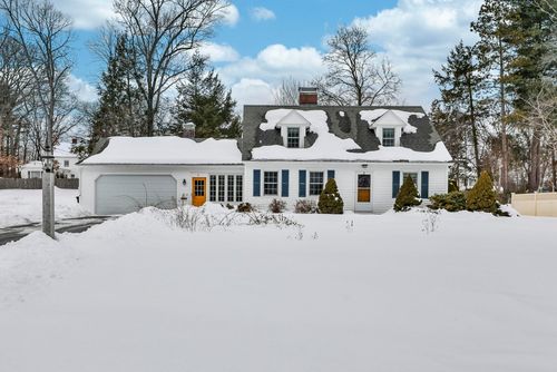 10 Wood St, Nashua, NH, 03064-2307 | Card Image