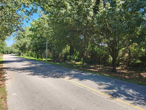 3 Sunset Dr, Muscle Shoals, AL, 35661-5172 | Card Image