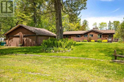 144 Pointe Louise Dr, Sault Ste. Marie, ON, P6A5K6 | Card Image