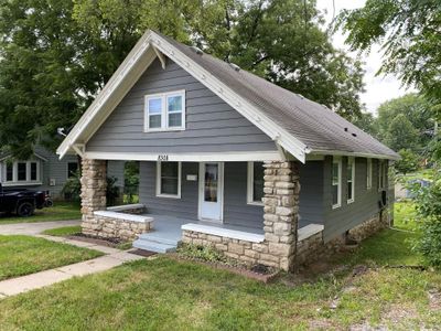 8308 Paseo Boulevard, House other with 3 bedrooms, 2 bathrooms and null parking in Kansas City MO | Image 1