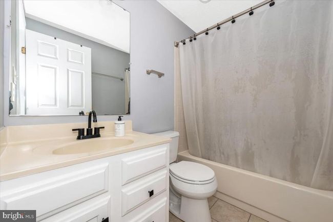558 Hollyberry Way, Townhouse with 3 bedrooms, 3 bathrooms and null parking in FREDERICK MD | Image 39