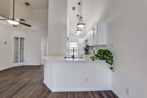 apt-119-4800 W Lovers Ln, Dallas, TX, 75209-3146 | Card Image