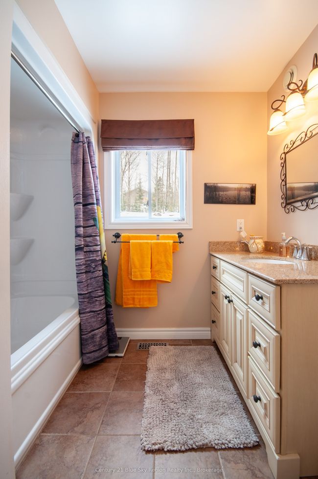 512 Big Moose Rd, House other with 3 bedrooms, 2 bathrooms and 8 parking in Corbeil ON | Image 21