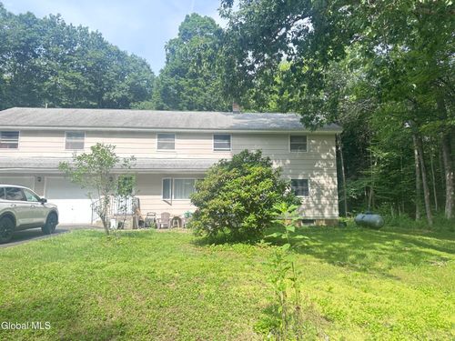 296 Steers Rd, Amsterdam, NY, 12010-6368 | Card Image