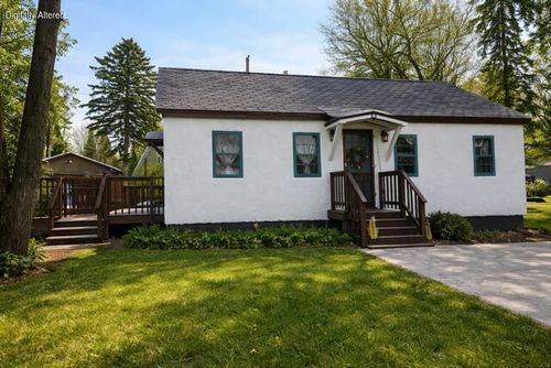 4308 West Dr, Delavan, WI, 53115-5611 | Card Image