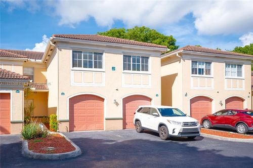 apt-202-2406 Centergate Dr, Miramar, FL, 33025-7216 | Card Image