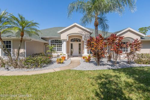 3879 Peacock Dr, Melbourne, FL, 32904-9516 | Card Image