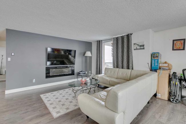 1509 - 738 3rd Avenue Sw, Home with 2 bedrooms, 1 bathrooms and 1 parking in Calgary AB | Image 7