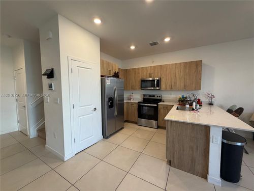 159 Ne 13th Ter, Homestead, FL, 33033-6271 | Card Image