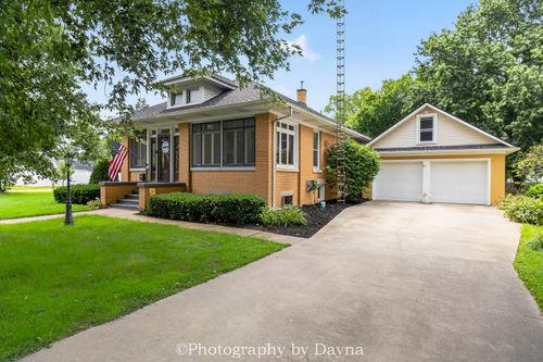 503 N Market St, Momence, IL, 60954-1025 | Card Image