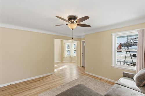 26104 Student, Redford, MI, 48239-3865 | Card Image