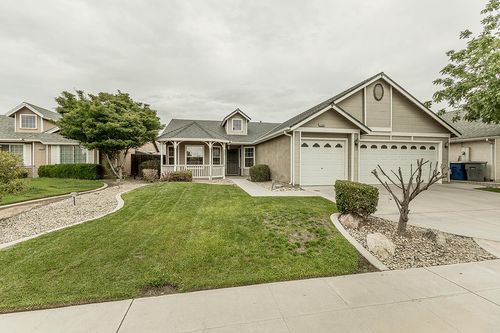 5906 W Paul Avenue, Fresno, CA, 93722 | Card Image