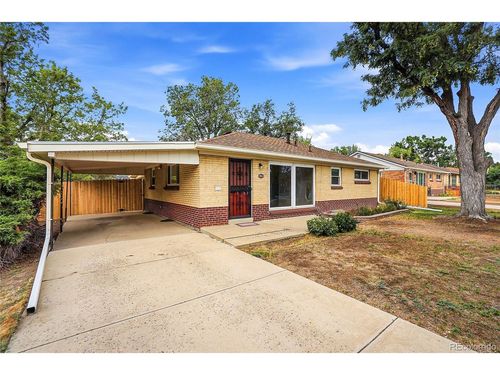 8561 Crescent Dr, Westminster, CO, 80031-3723 | Card Image