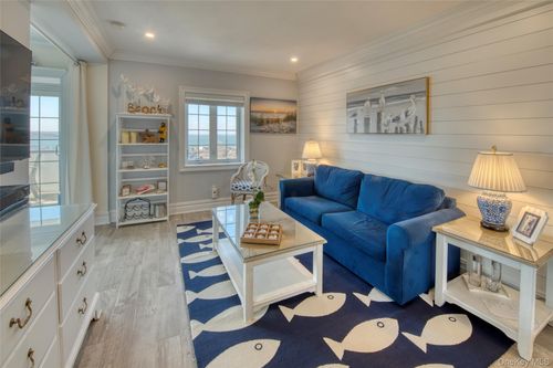 223-236 Edgemere St, Montauk, NY, 11954-5249 | Card Image