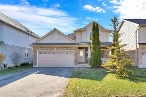 341 Mcmahen St, London, ON, N5Y0A2 | Card Image