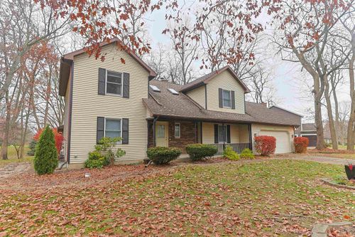 15711 Durham Way, Granger, IN, 46530-9070 | Card Image