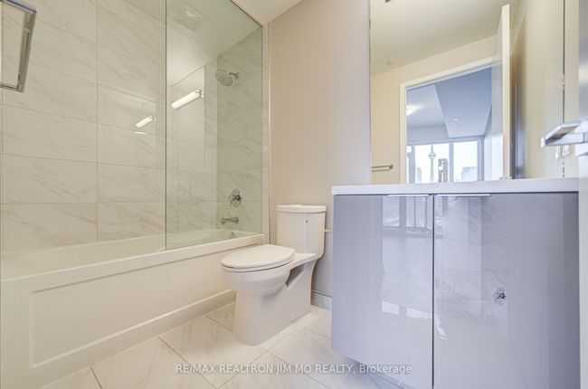 811 - 50 Ordnance St, Condo with 3 bedrooms, 2 bathrooms and 1 parking in Toronto ON | Image 30